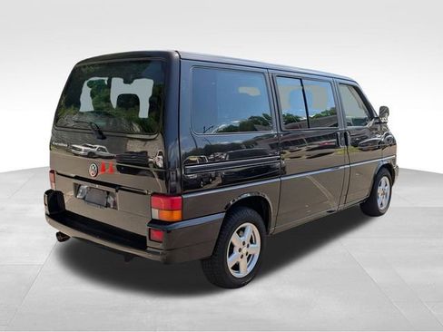 Used 2003 Volkswagen Eurovan GLS image 3