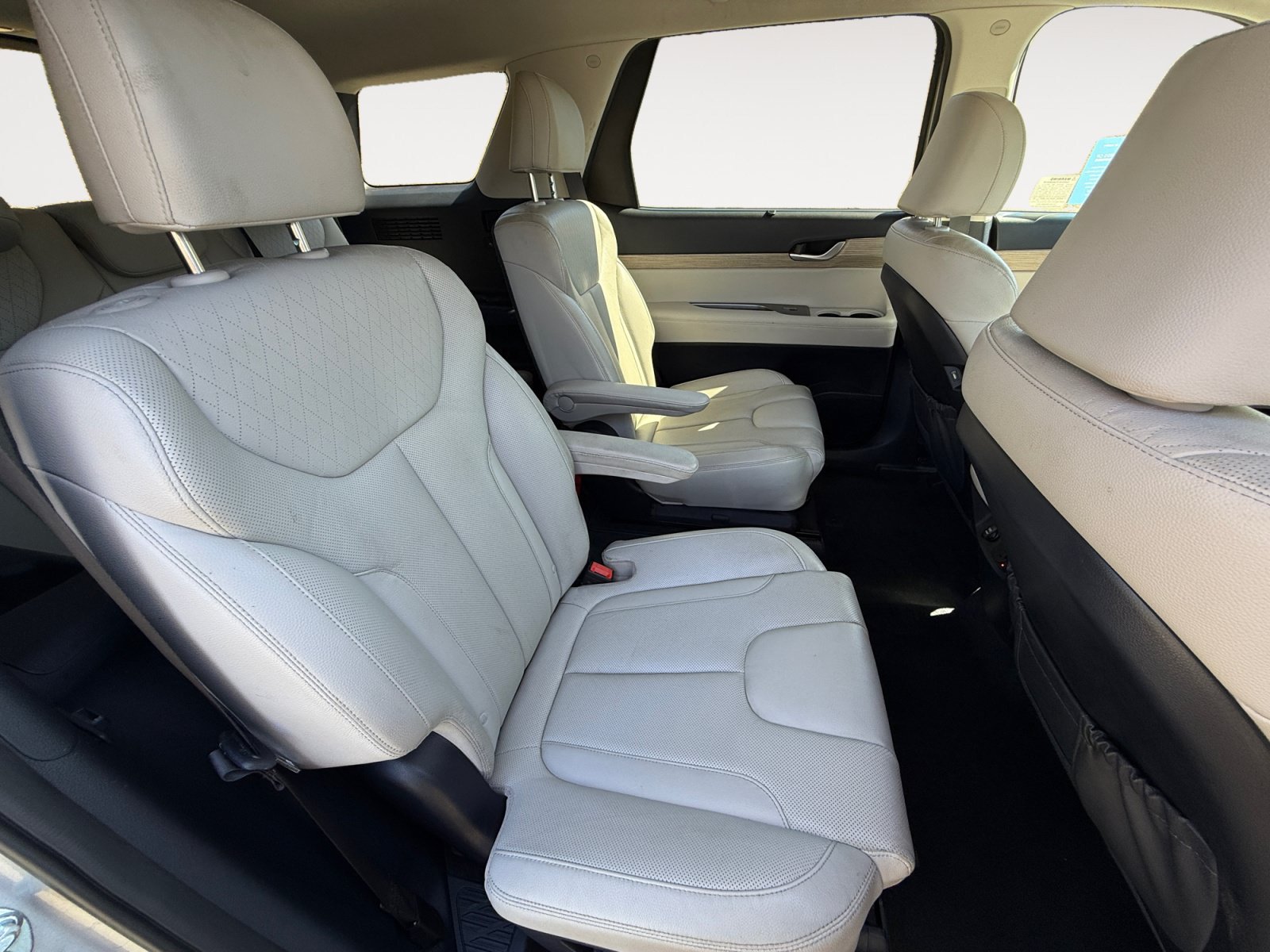 Used 2022 Hyundai Palisade SEL w/ Premium Package FWD image 18