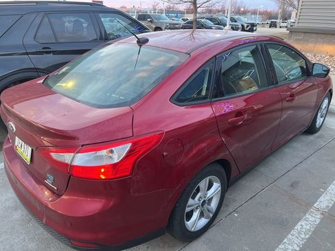 Used 2014 Ford Focus SE image 4