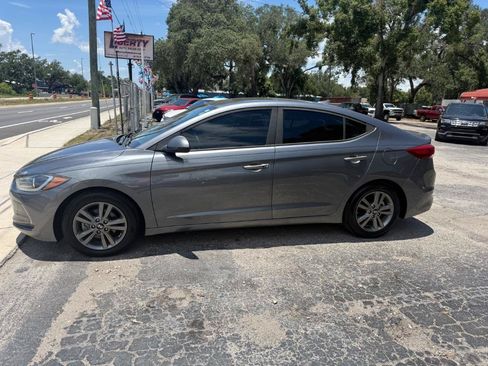 Used 2018 Hyundai Elantra Value Edition w/ Cargo Package FWD image 2