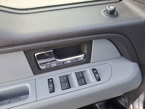 Used 2012 Ford F150 XLT w/ XLT Chrome Pkg image 23