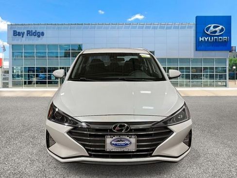 Used 2020 Hyundai Elantra SE w/ Cargo Package (C1) FWD image 10