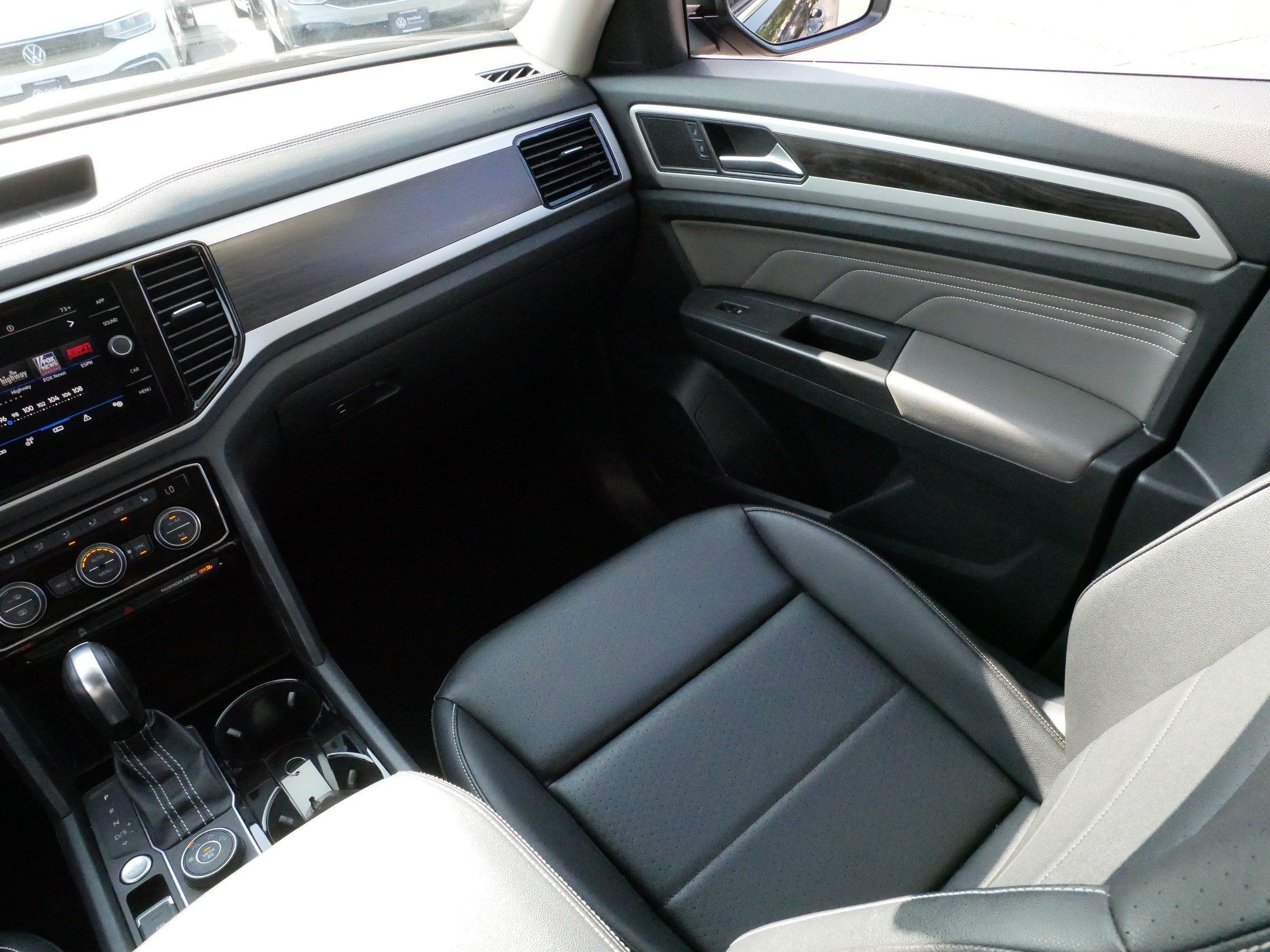 Certified 2023 Volkswagen Atlas SE w/ Panoramic Sunroof Package AWD/4WD image 27