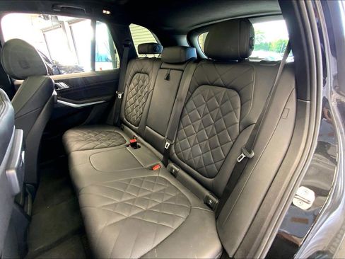 Used 2023 BMW X5 xDrive40i w/ Parking Assistance Package AWD/4WD image 24