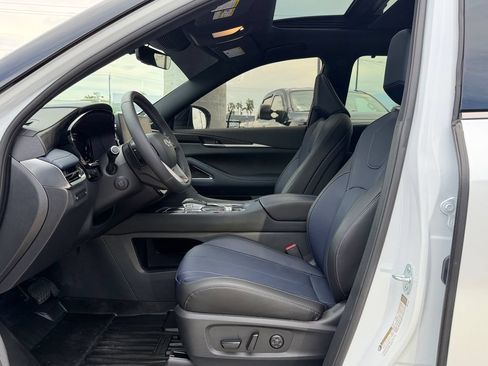 Used 2026 INFINITI QX60 Sport w/ Dark Cargo Package AWD/4WD image 10