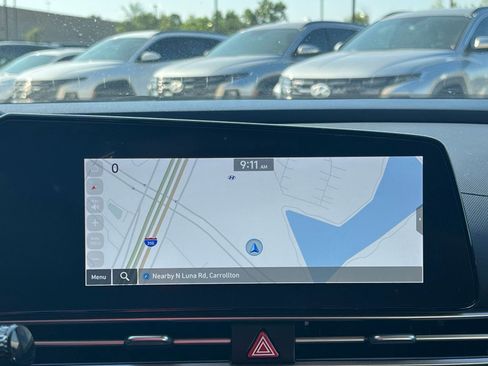 Used 2025 Hyundai Elantra SEL FWD image 31
