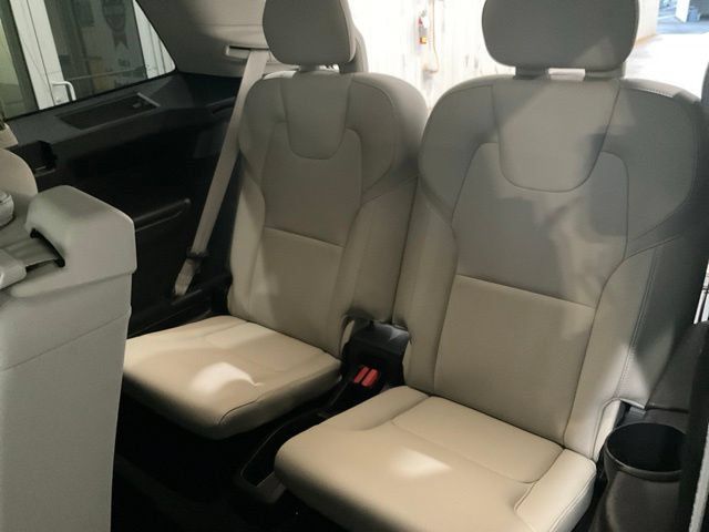 Used 2024 Volvo XC90 B6 Plus w/ Protection Package Premier AWD/4WD image 18