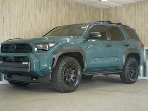 Used 2026 Toyota 4Runner TRD Off-Road Premium w/ Tow Technology Package AWD/4WD image 4