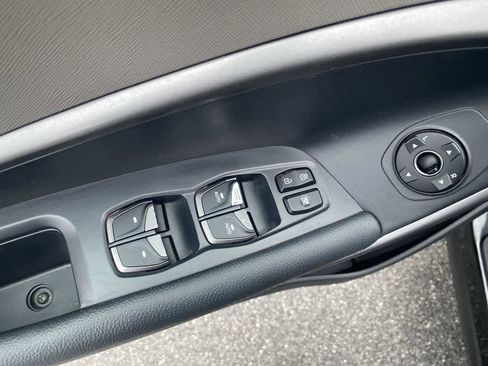 Used 2018 Hyundai Santa Fe Sport w/ 2.4L Value Package 02 image 12