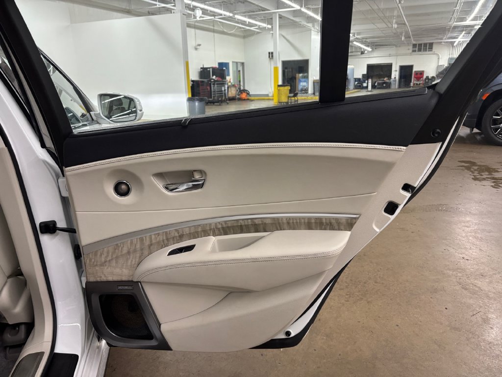 Used 2018 Acura RLX w/ Advance Package AWD/4WD image 18