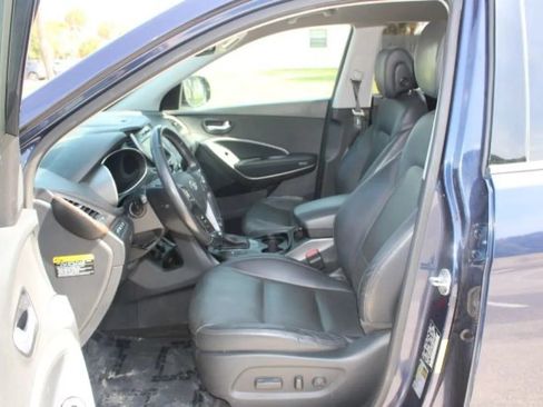 Used 2018 Hyundai Santa Fe SE w/ SE Premium Package 02 AWD/4WD image 9