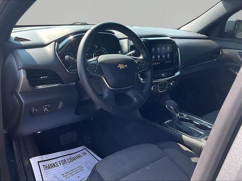 Used 2023 Chevrolet Traverse LT FWD image 19