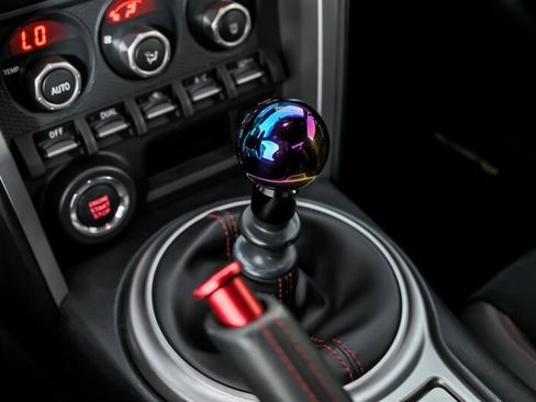 Used 2015 Subaru BRZ Limited RWD image 31