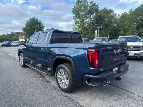 Used 2020 GMC Sierra 1500 Denali w/ Technology Package AWD/4WD image 3