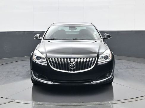 Used 2016 Buick Regal Premium image 2