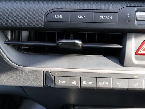 New 2025 Kia K4 LXS image 24