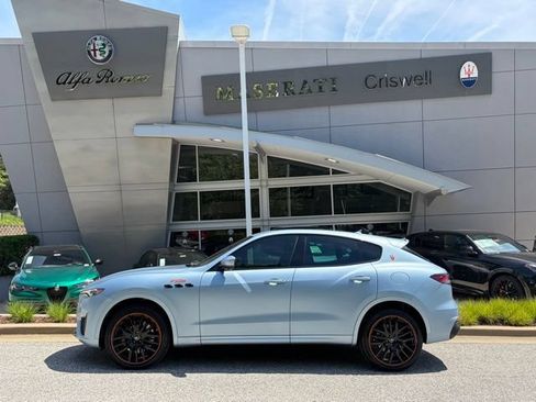 Used 2023 Maserati Levante F Tributo AWD/4WD image 8
