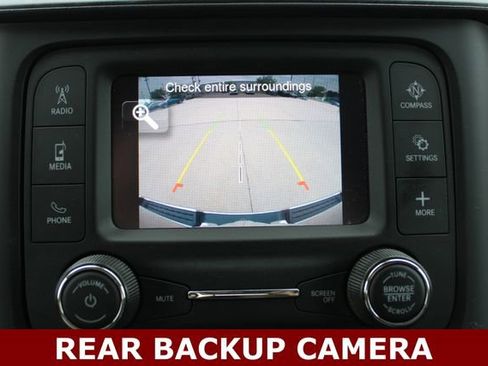 Used 2020 RAM 1500 Big Horn AWD/4WD image 3