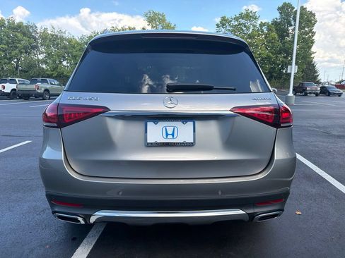 Used 2021 Mercedes-Benz GLE 450 4MATIC image 4