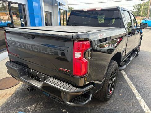 Used 2025 Chevrolet Silverado 1500 RST w/ Redline Edition AWD/4WD image 5