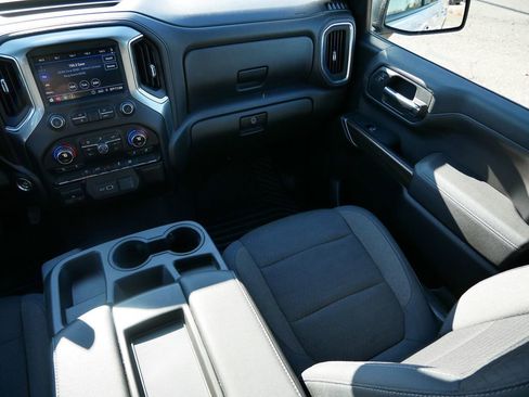 Used 2019 Chevrolet Silverado 1500 LT image 13