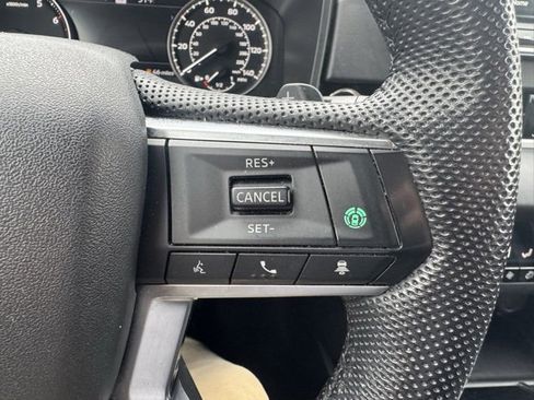 Used 2023 Mitsubishi Outlander SE image 29