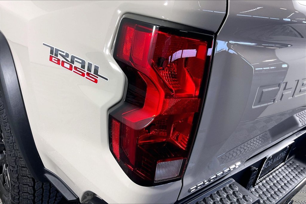 Used 2026 Chevrolet Colorado Trail Boss AWD/4WD image 21