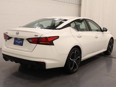 Used 2024 Nissan Altima 2.5 SR image 8