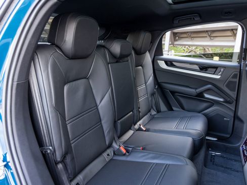 New 2026 Porsche Cayenne Coupe image 48