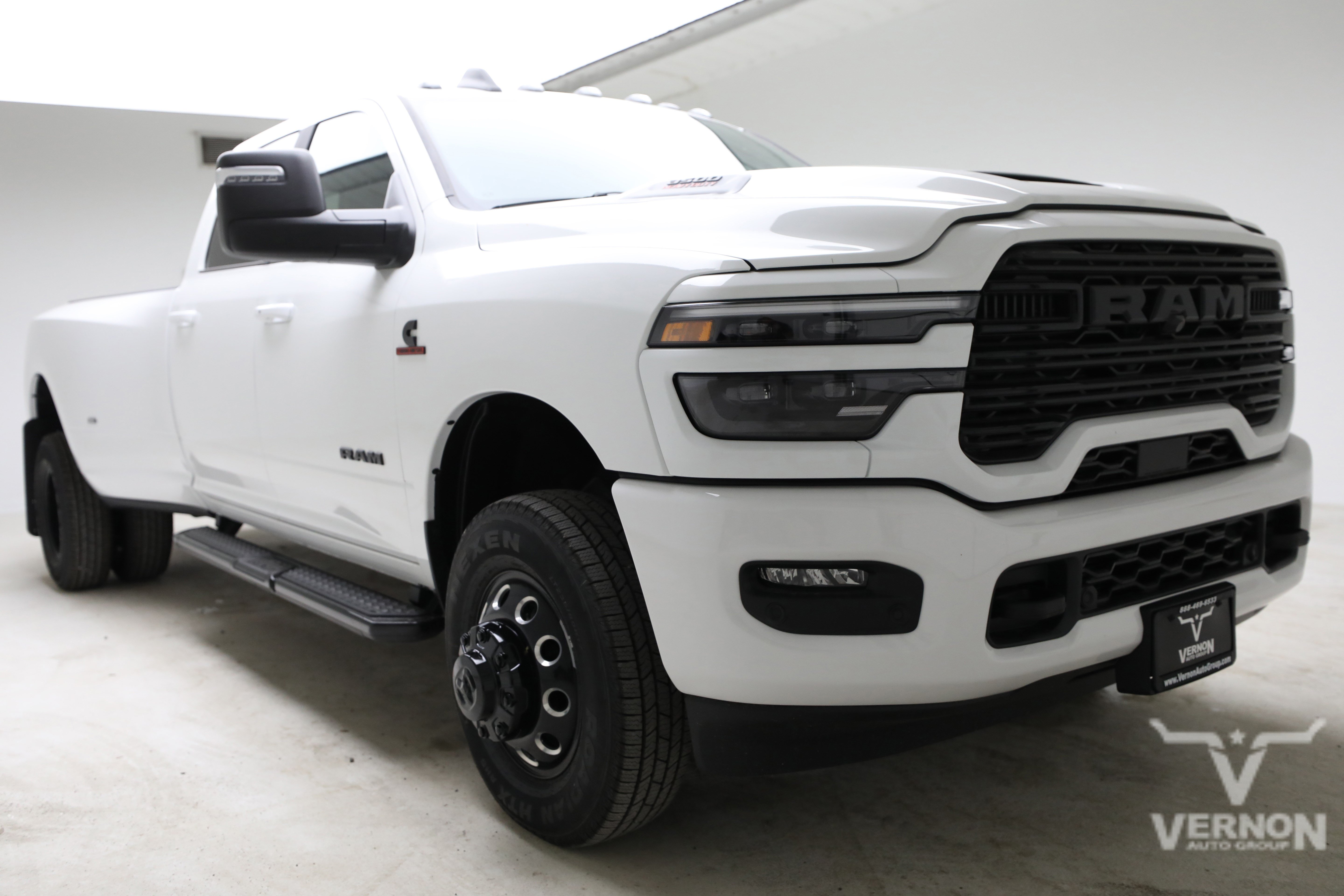 New 2026 RAM 3500 Laramie AWD/4WD image 7