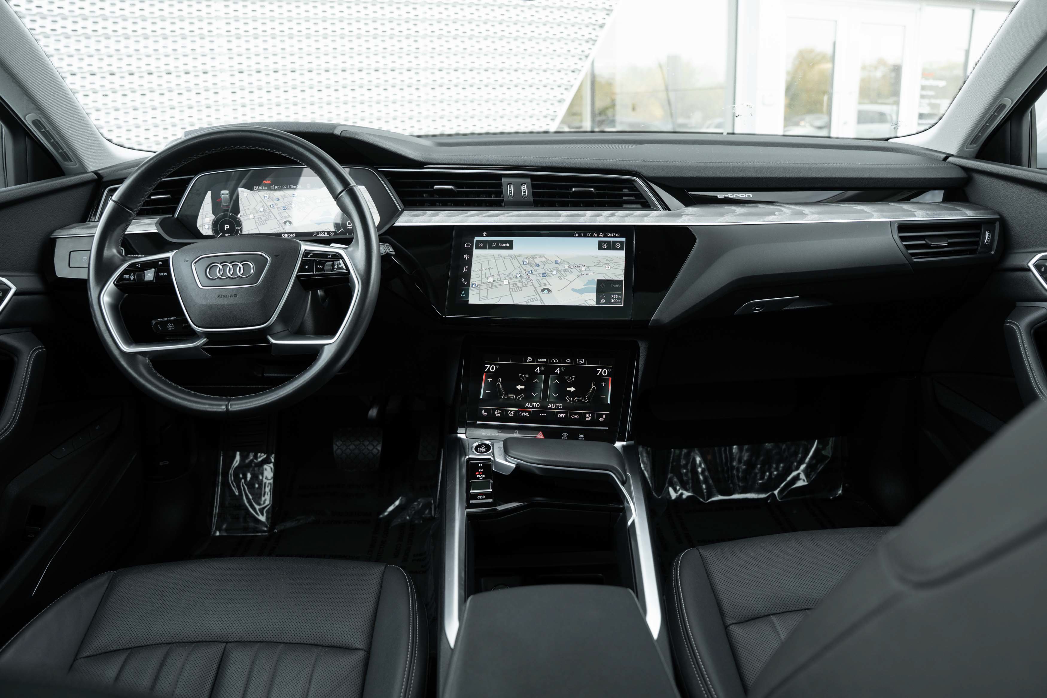 Certified 2023 Audi e-tron Premium Plus w/ Premium Plus Package AWD/4WD image 9