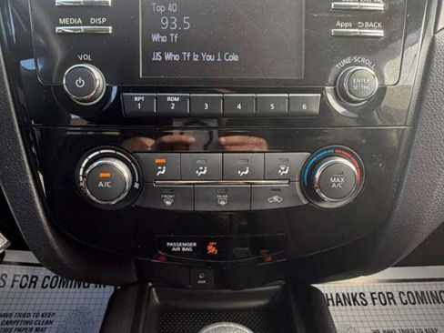 Used 2016 Nissan Rogue S image 26