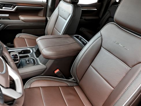 New 2026 GMC Sierra 1500 Denali w/ Denali Reserve Package image 18