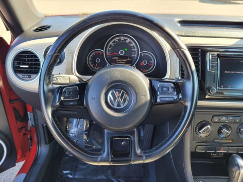 Used 2018 Volkswagen Beetle 2.0T S image 11