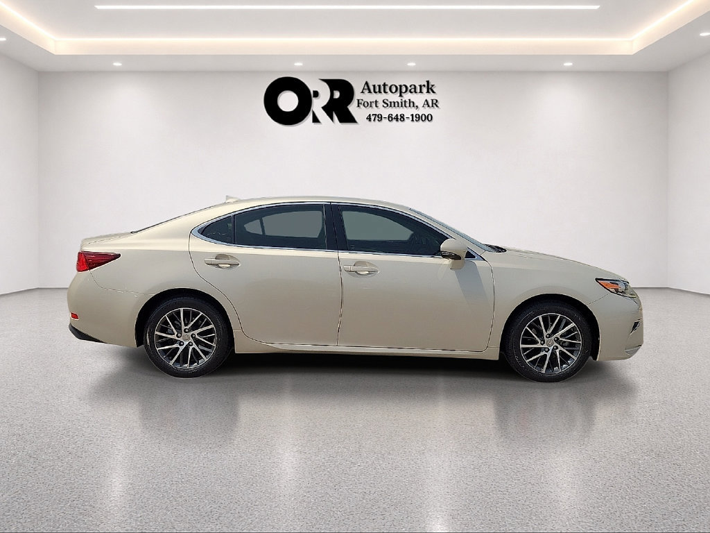 Used 2017 Lexus ES 350 w/ Navigation System Package FWD image 6