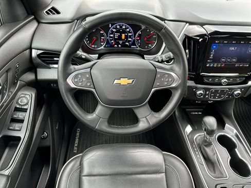 Used 2023 Chevrolet Traverse Premier AWD/4WD image 13