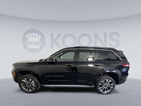 Used 2023 Jeep Grand Cherokee Overland w/ Luxury Tech Group IV image 2