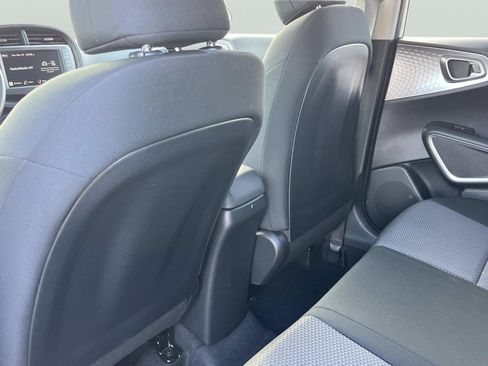 New 2025 Kia Soul LX image 18