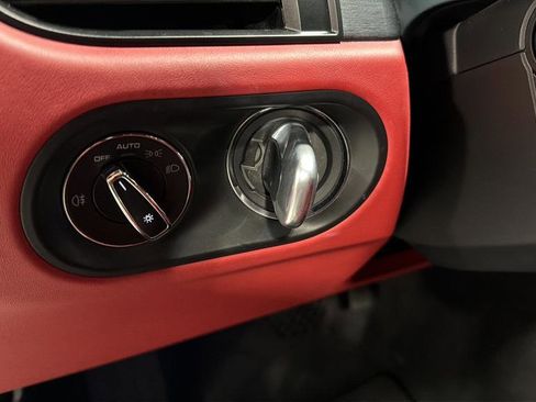 Used 2021 Porsche Macan GTS image 19