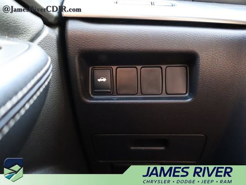 Used 2020 Nissan Maxima 3.5 SV w/ Floor Mat Group FWD image 30