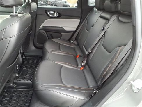 Used 2023 Jeep Compass Limited image 14