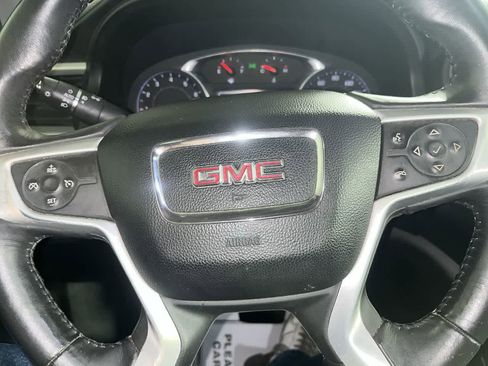 Used 2017 GMC Acadia SLT image 16