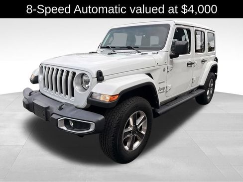 Used 2022 Jeep Wrangler Unlimited Sahara w/ Cold Weather Group AWD/4WD image 3