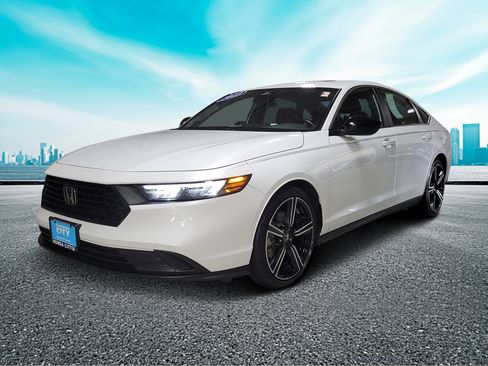 Certified 2023 Honda Accord Sport image 2