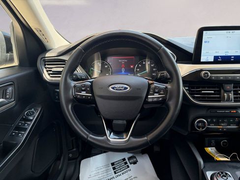 Used 2021 Ford Escape SE w/ SE Sport Appearance Package FWD image 12