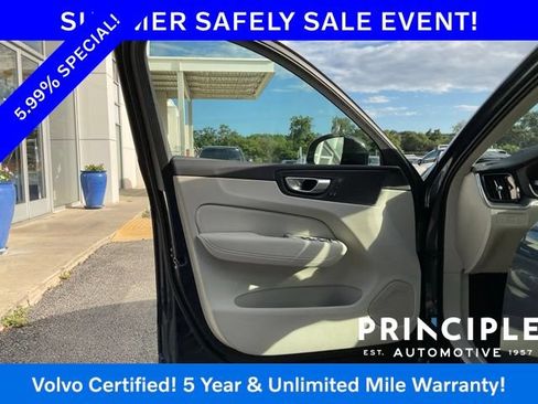 Certified 2024 Volvo XC60 B5 Core AWD/4WD image 13