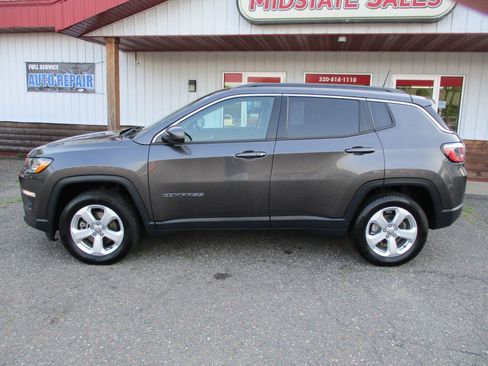 Used 2020 Jeep Compass Latitude w/ Cold Weather Group AWD/4WD image 4
