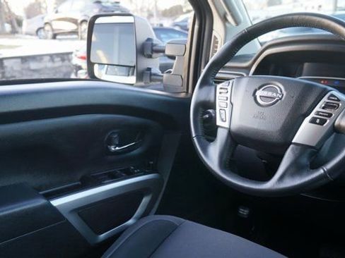 Used 2024 Nissan Titan SV w/ SV Convenience Package AWD/4WD image 35