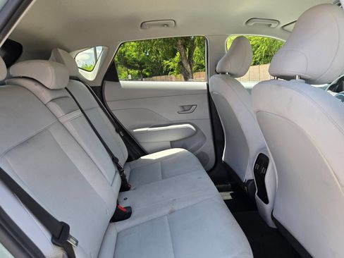 Used 2024 Hyundai Kona SEL FWD image 25