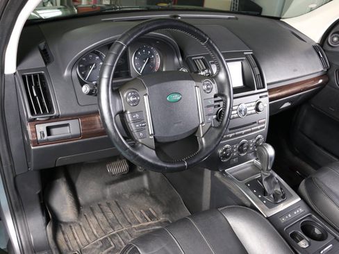 Used 2013 Land Rover LR2 HSE image 27